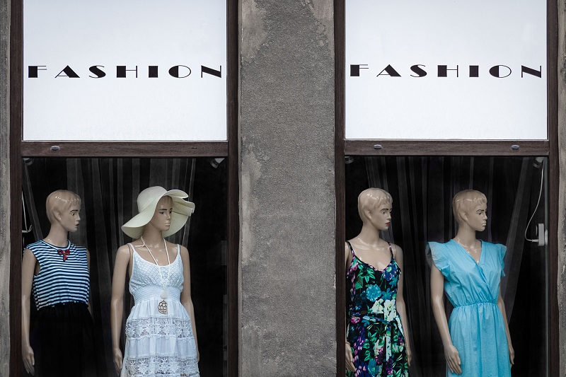 Книга Total Ethics Fashion исследует, как мода вредит животным, людям и планете