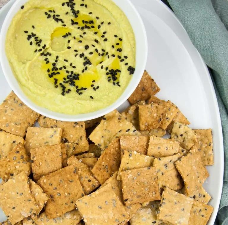 Хрустящие крекеры с кунжутом