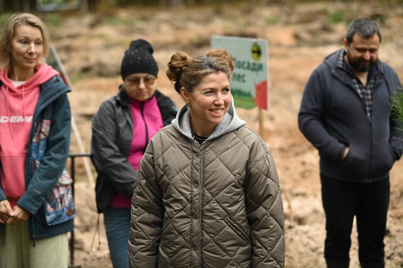 Лес вместо подарков: как день рождения превратился в гектар сосен