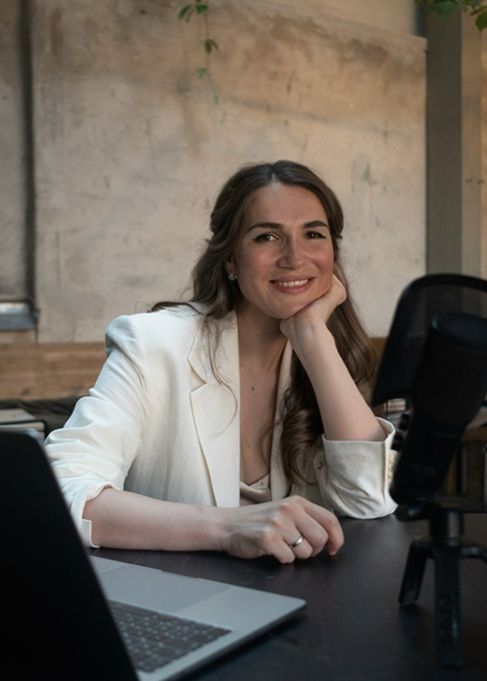 Alena_Boresson (1).png