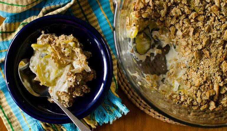 Кабачковая запеканка с козьим сыром