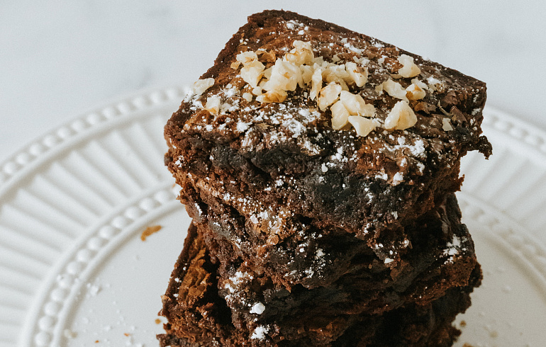Брауни с грецким орехом