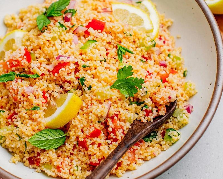 Лёгкий салат с кускусом
