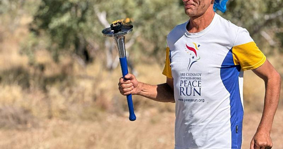 Вегетарианец пробежал эстафету вокруг Австралии 