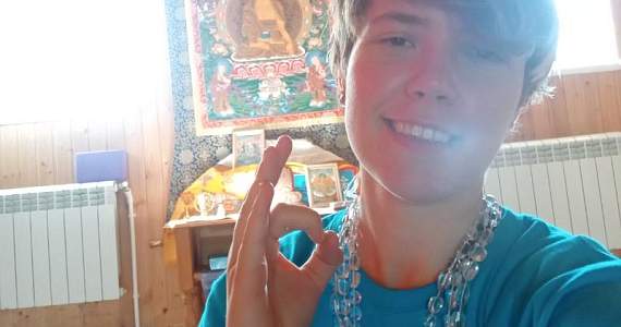 «Как человек, который любит животных, может их есть?»