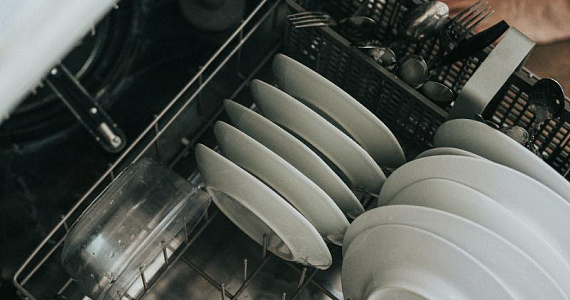 Скрытая пластиковая проблема капсул для посудомоечной машины