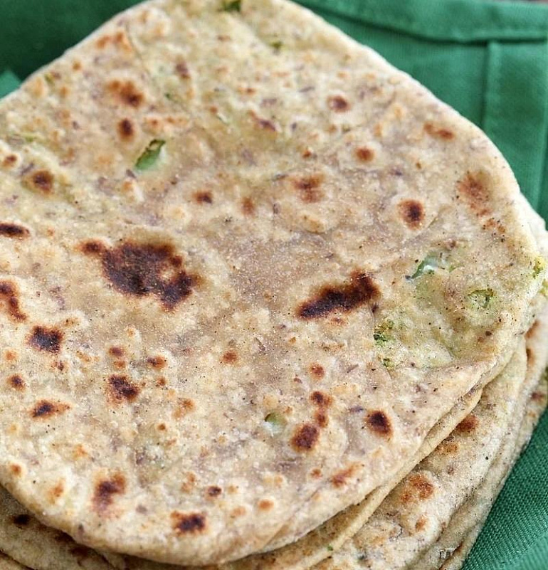 Лепёшки паратха с брокколи и нутом, бездрожжевые