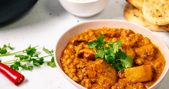 Карри с картофелем и нутом