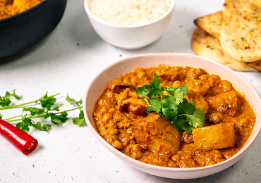 Карри с картофелем и нутом