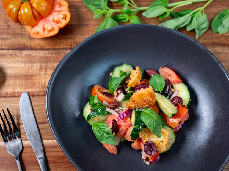 Салат Панцанелла