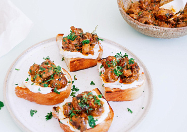 Грибы с кешью-кремом