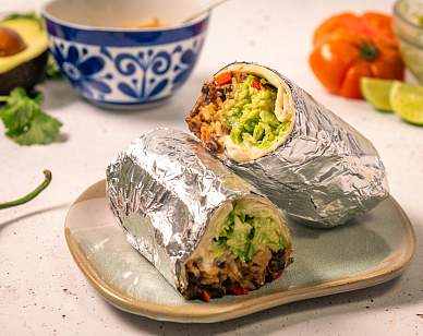 Мексиканское буррито с черной фасолью