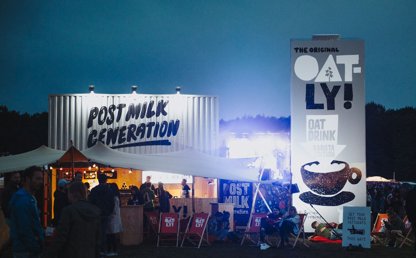 Бренду Oatly запретили использовать слово «молоко» в рекламе своей продукции в Великобритании